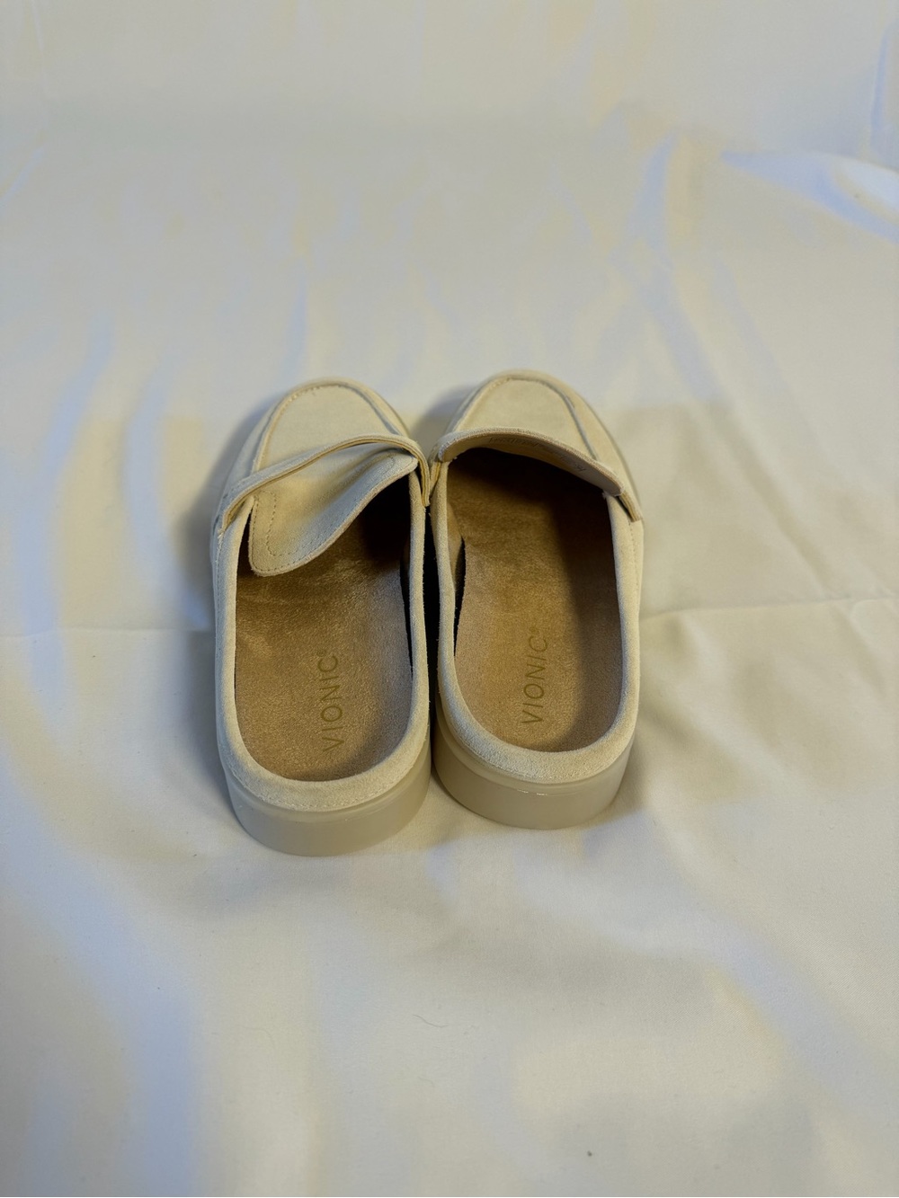 Vionic Uptown Mules, size 7. - Picture 6 of 8